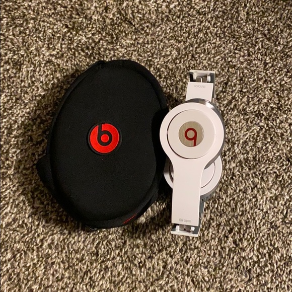 Beats headphones - Picture 2 of 3